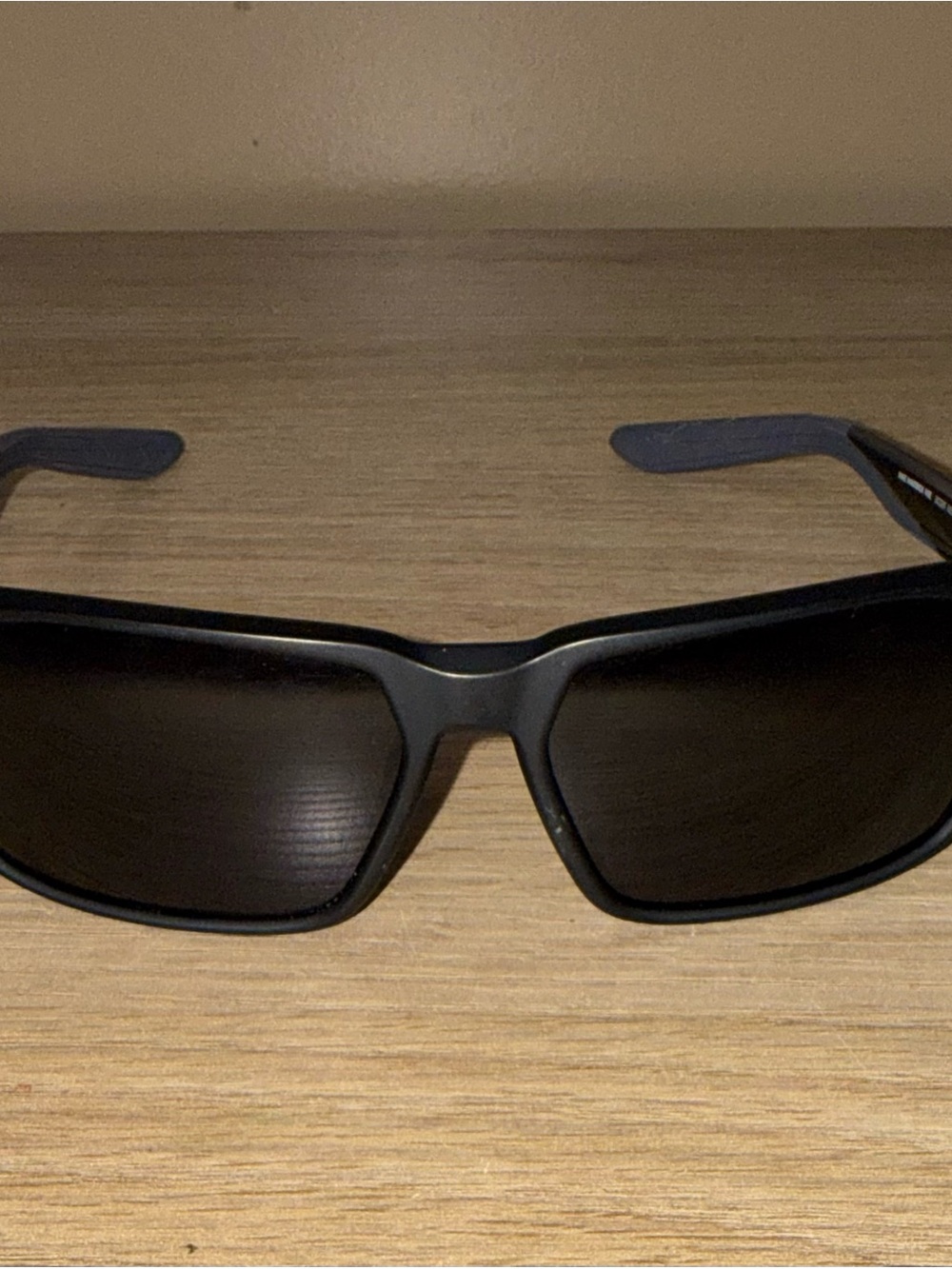 NIKE Men's Black Polarized Sunglasses.